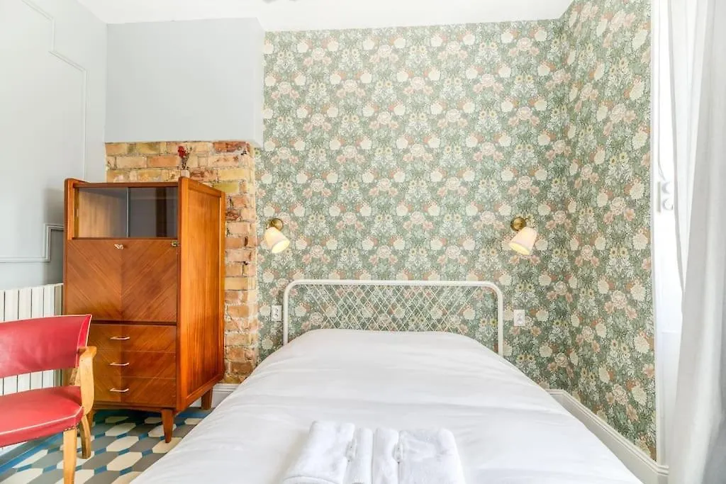 Esprit Vintage: Lit Double, Balcon, Wifi, Equipe+ Apartment Grenoble 0*,
